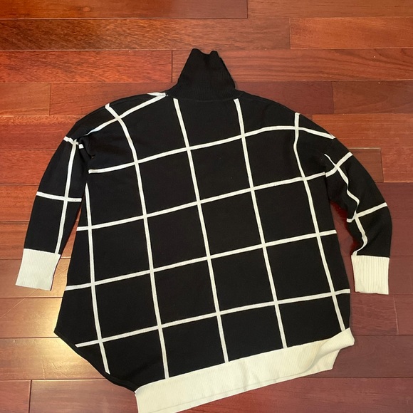 Elena Wang women’s turtle neck sweater size M 80% viscose - Picture 12 of 12